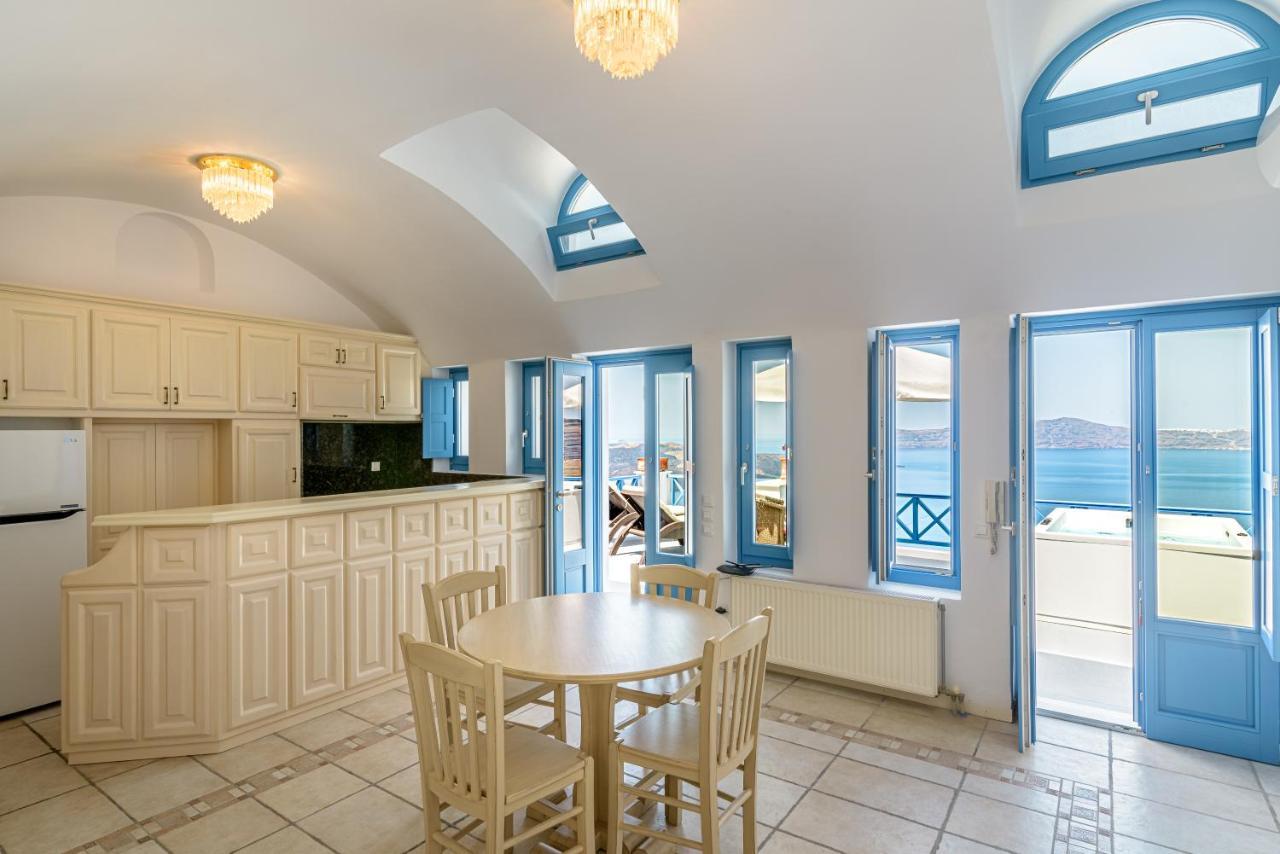 Golden Grey Goose Apartment